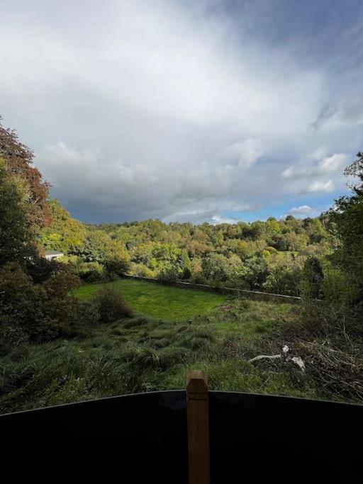 Unique Orchard Lodge For Couples With Hot Tub Strathaven Kültér fotó